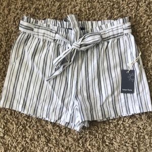 Paper bag style shorts